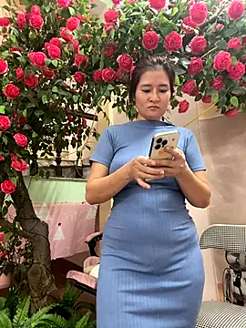 Snapshot of Bollozzy_89 chatting on October 22, 4:28 am Bollozzy 89 online show from October 22, 4:28 am