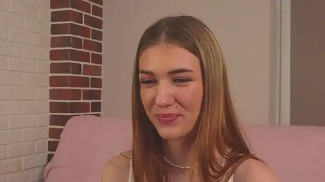 Snapshot of BeatrixGummer chatting on September 13, 8:39 pm BeatrixGummer online show from September 13, 8:39 pm
