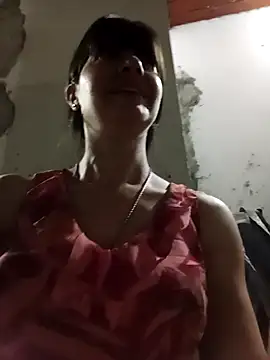 Snapshot of aphrodite_sexy chatting on September 19, 1:37 am aphrodite sexy online show from September 19, 1:37 am