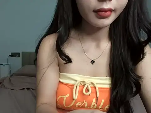 Lucie-Sexy2k online show from June 11, 5:04 am