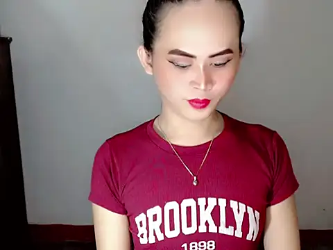Snapshot of slutty_afina chatting on September 15, 6:43 am slutty afina online show from September 15, 6:43 am