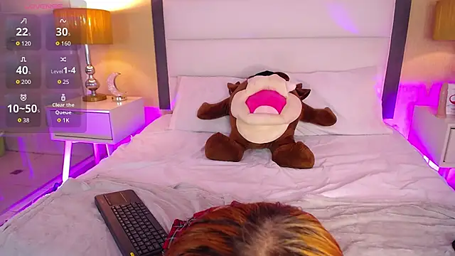 Snapshot of Solara- chatting on September 24, 7:57 pm Solara- online show from September 24, 7:57 pm