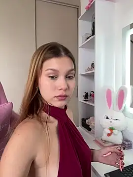 Nikii   online show from April 18, 4:42 pm