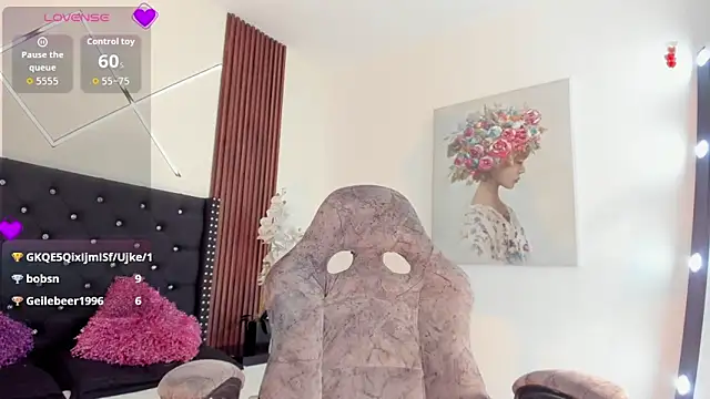 Snapshot of Miiaa_jones chatting on September 26, 2:58 pm Miiaa jones online show from September 26, 2:58 pm