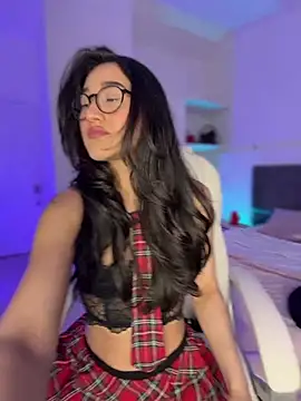 julieta jhonss online show from June 7, 3:13 am