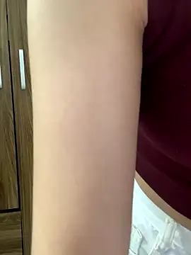 Snapshot of JennyQueen18 chatting on October 1, 7:41 pm JennyQueen18 online show from October 1, 7:41 pm