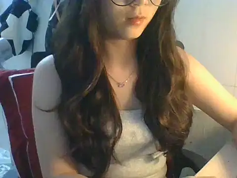 Snapshot of Linzly chatting on October 3, 4:12 pm Linzly online show from October 3, 4:12 pm