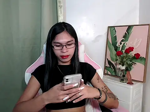 sexloverxxz online show from October 12, 8:50 am