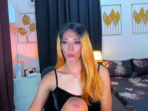 Amandawillson online show from October 5, 5:12 am