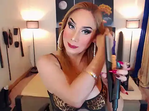 Allysonevanns online show from October 24, 11:17 am