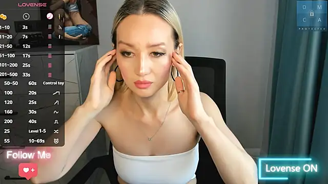 Snapshot of MinaDiamondd chatting on October 26, 4:08 am MinaDiamondd online show from October 26, 4:08 am