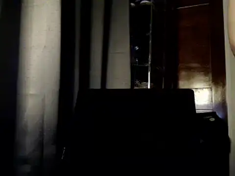 ladymiaxx online show from October 18, 5:15 pm