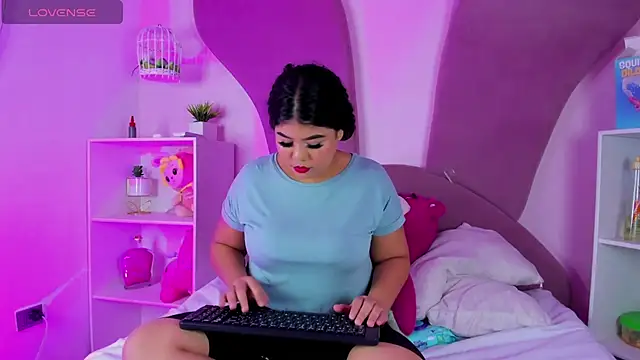 Amanda Moore online show from October 15, 4:04 am