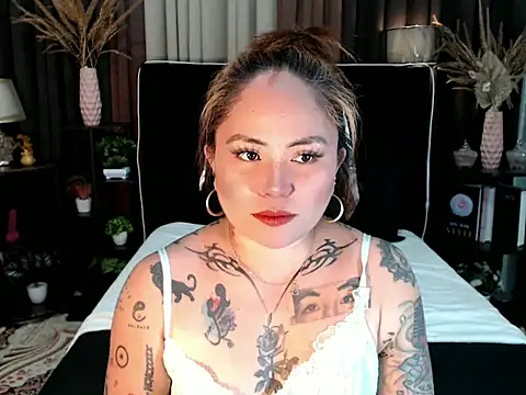 EstellaStarXxx online show from April 10, 12:33 pm