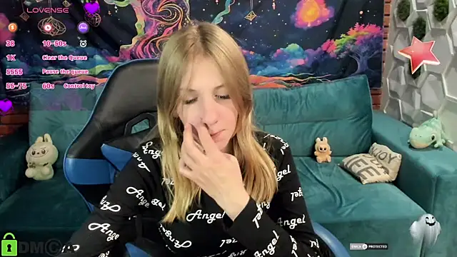 Olisa fox online show from October 17, 7:50 pm