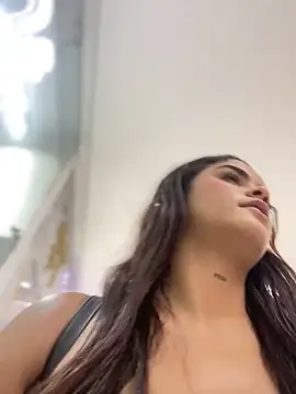 Snapshot of Kaily_Sweet16 chatting on October 28, 6:57 pm Kaily Sweet16 online show from October 28, 6:57 pm