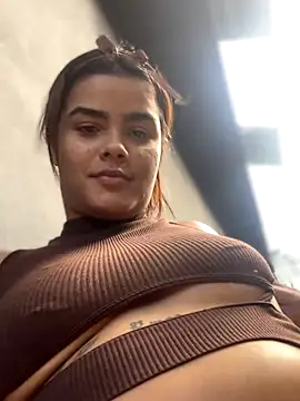 Snapshot of Kaily_Sweet16 chatting on September 27, 9:33 pm Kaily Sweet16 online show from September 27, 9:33 pm