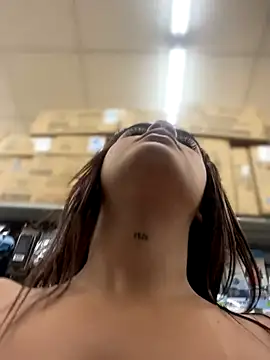 Snapshot of Kaily_Sweet16 chatting on October 22, 6:24 pm Kaily Sweet16 online show from October 22, 6:24 pm