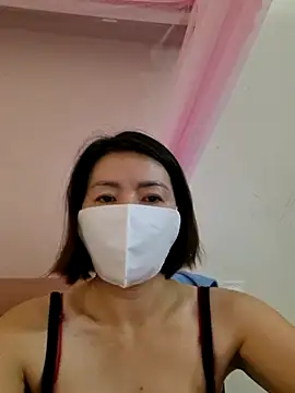 Snapshot of Hailey_babe chatting on October 22, 5:23 am Hailey babe online show from October 22, 5:23 am