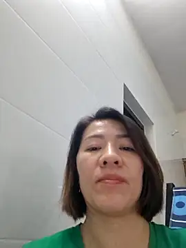 Snapshot of Hailey_babe chatting on October 14, 1:19 am Hailey babe online show from October 14, 1:19 am