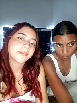 Chloe Sky love online show from February 21, 4:02 am