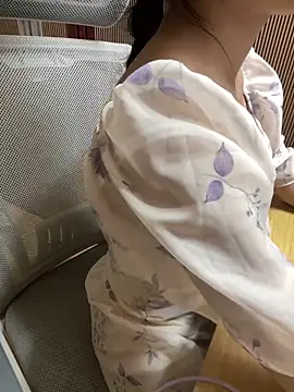 Mina048 online show from March 31, 1:11 pm