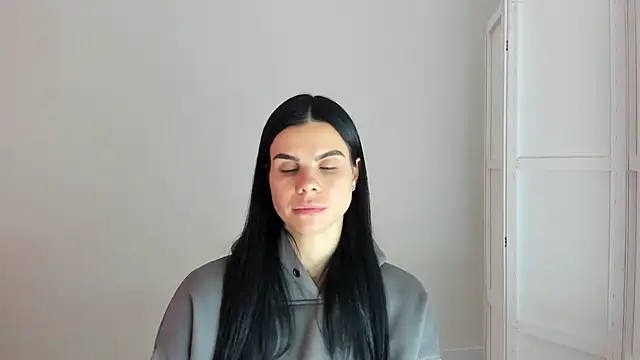 Amelisweett online show from October 11, 8:52 am