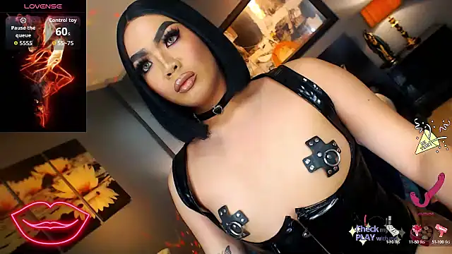 Snapshot of FridaHumphrey chatting on September 30, 7:08 pm FridaHumphrey online show from September 30, 7:08 pm