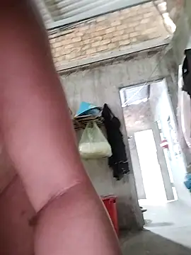 Snapshot of BigBoobs186 chatting on October 5, 1:21 am BigBoobs186 online show from October 5, 1:21 am