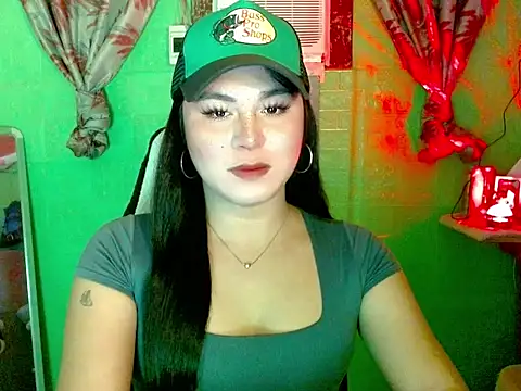 Sasha Faux09 online show from May 14, 9:37 am