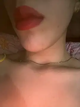 Snapshot of Mimisixo chatting on September 30, 11:09 pm Mimisixo online show from September 30, 11:09 pm