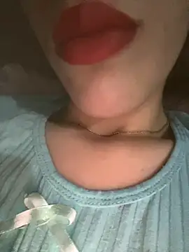 Snapshot of Mimisixo chatting on October 21, 10:14 pm Mimisixo online show from October 21, 10:14 pm