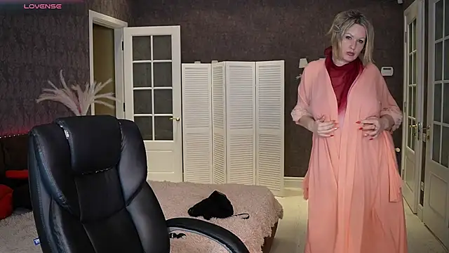 MariemLui online show from February 14, 5:59 pm