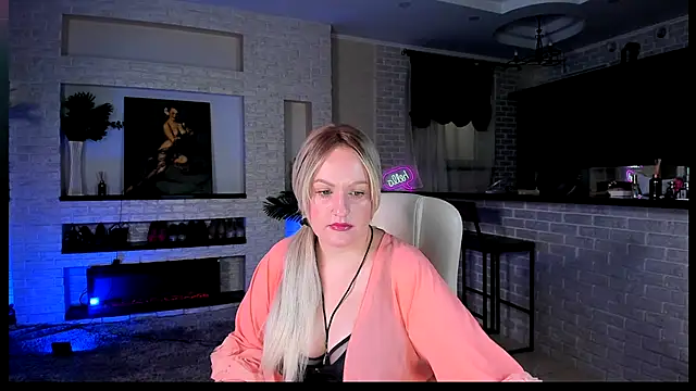 Snapshot of MariemLui chatting on September 24, 10:03 am MariemLui online show from September 24, 10:03 am