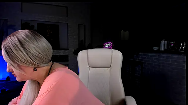 Snapshot of MariemLui chatting on September 23, 7:50 am MariemLui online show from September 23, 7:50 am