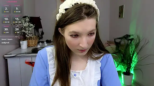 Snapshot of Mia_Myles chatting on October 31, 10:08 am Mia Myles online show from October 31, 10:08 am