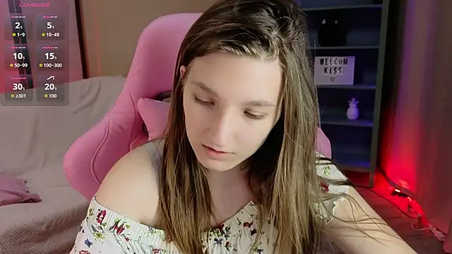 Snapshot of Mia_Myles chatting on October 10, 10:31 am Mia Myles online show from October 10, 10:31 am