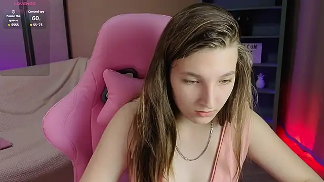 Snapshot of Mia_Myles chatting on October 5, 10:31 am Mia Myles online show from October 5, 10:31 am