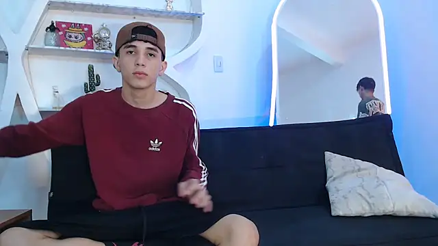 RED EMPIRE online show from September 28, 5:18 pm