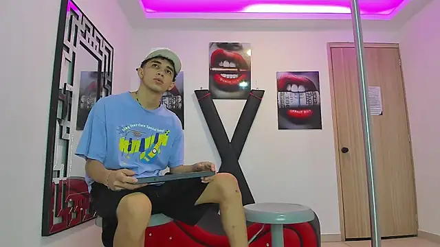 RED EMPIRE online show from September 15, 1:41 pm