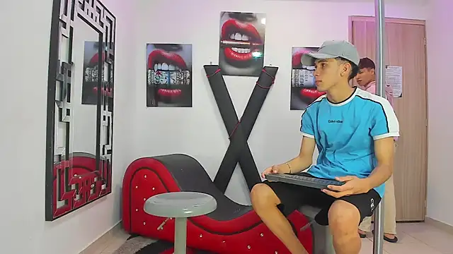 RED EMPIRE online show from September 20, 2:48 pm