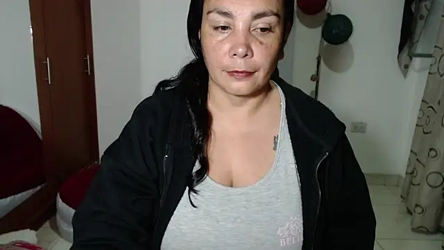 Vivian milf paint online show from September 16, 3:25 am