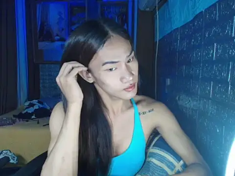 godessbella online show from November 9, 9:00 pm