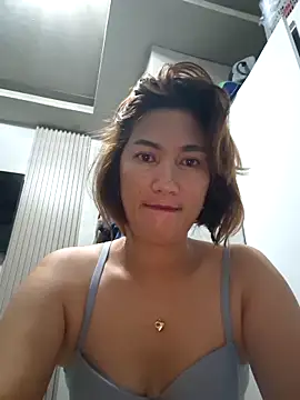 Snapshot of lustlushlady6 chatting on October 19, 9:28 pm lustlushlady6 online show from October 19, 9:28 pm