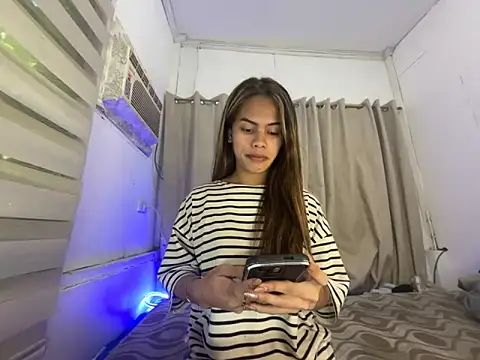 serpenthena goddess online show from October 24, 4:41 am