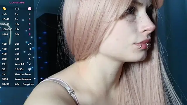 PieraMarch online show from October 8, 7:40 pm