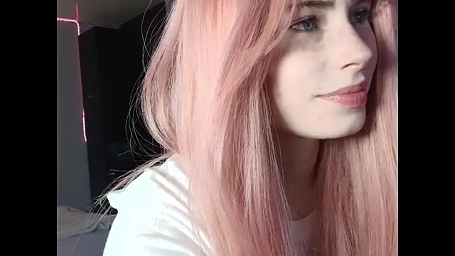 PieraMarch online show from March 8, 8:35 pm