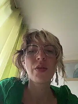 ClementineLapine online show from February 12, 4:52 pm