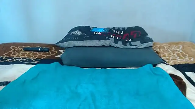 Snapshot of shy-lillyX22 chatting on October 9, 8:07 am shy-lillyX22 online show from October 9, 8:07 am