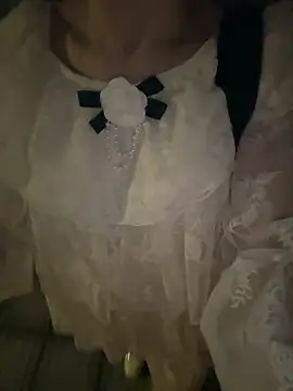 Snapshot of Meii-meyy chatting on October 14, 6:10 pm Meii-meyy online show from October 14, 6:10 pm